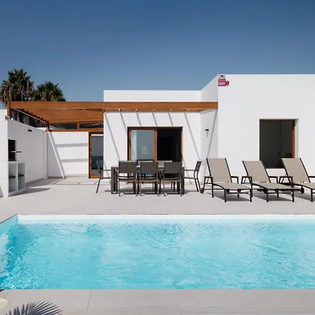 Deva - Vipvipvillas Villa Playa Blanca (Lanzarote)