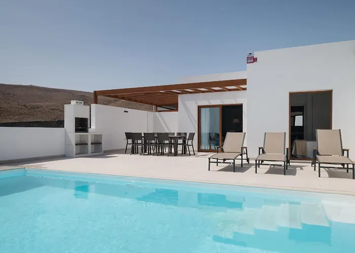 Deva - Vipvipvillas Villa *